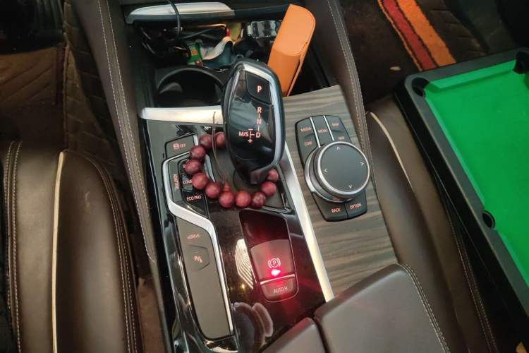Used BMW 5 Series New Energy 2019 Updated Version 530Le Luxury Package Gear Lever