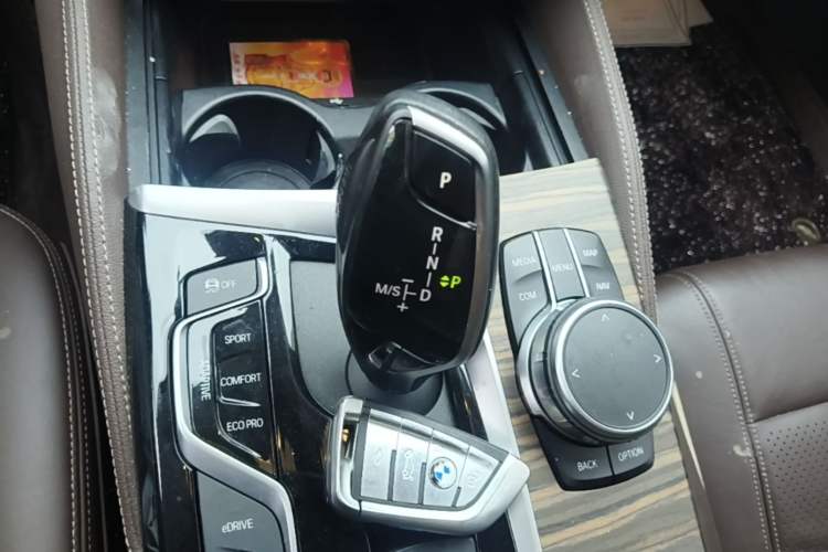 Used BMW 5 Series New Energy 2019 Updated Version 530Le Luxury Package Gear Lever