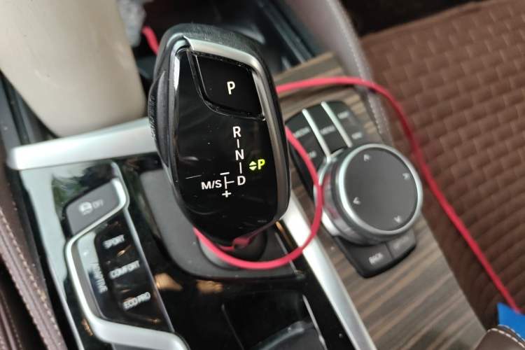 Used BMW 5 Series New Energy 2019 Updated 530Le Pioneer Edition Gear Lever