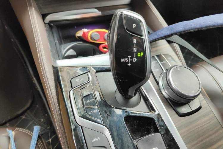 Used BMW 5 Series New Energy 2019 Updated Version 530Le Luxury Package Gear Lever