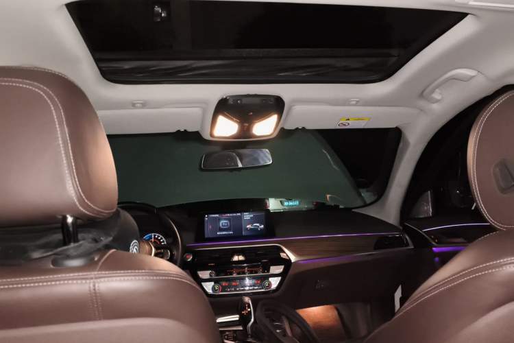 Used BMW 5 Series New Energy 2019 Updated Version 530Le Luxury Package Headliner
