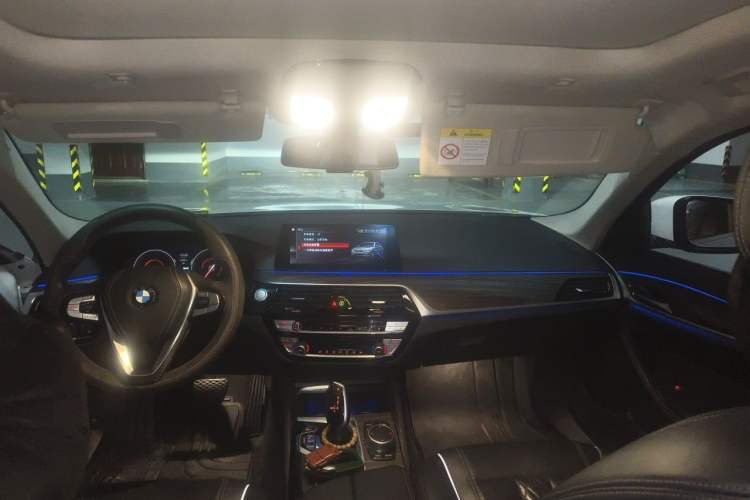 Used BMW 5 Series New Energy 2019 Updated Version 530Le Luxury Package Headliner