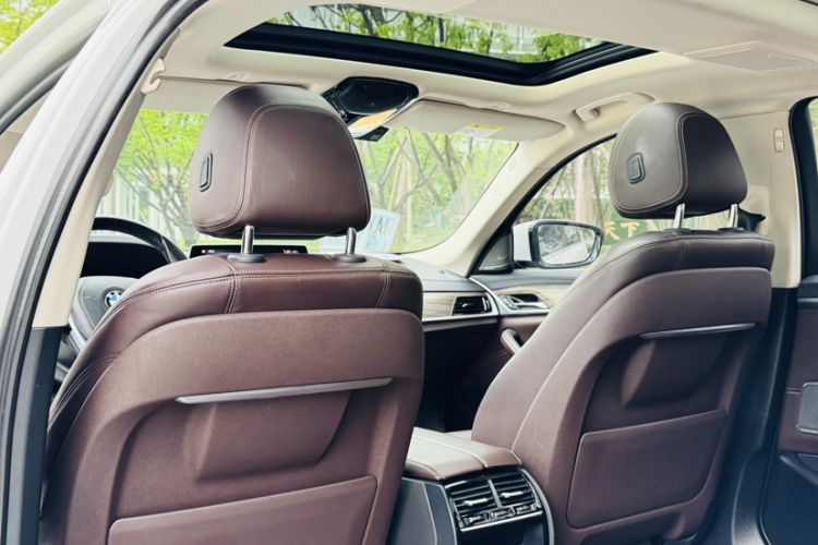 Used BMW 5 Series New Energy 2019 Updated Version 530Le Luxury Package Headliner