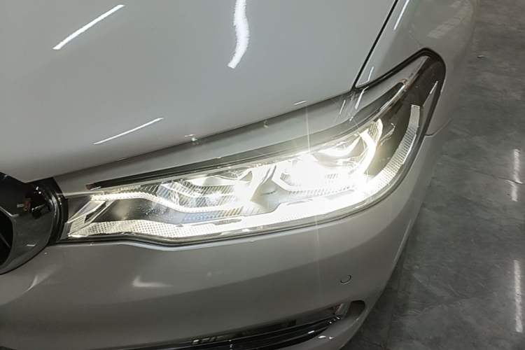 Used BMW 5 Series New Energy 2019 Updated 530Le Pioneer Edition Left Front Headlight