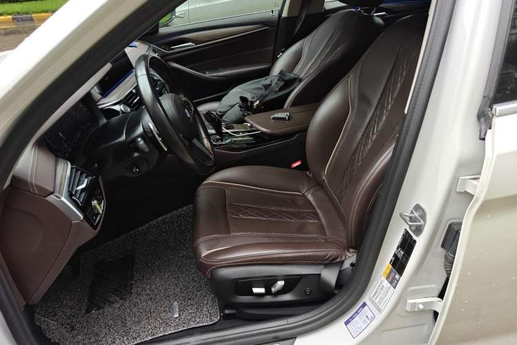 Used BMW 5 Series New Energy 2019 Updated Version 530Le Luxury Package Left Front Seat
