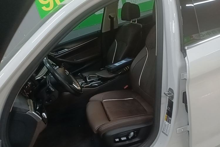 Used BMW 5 Series New Energy 2019 Updated 530Le Pioneer Edition Left Front Seat
