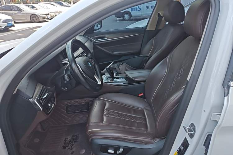 Used BMW 5 Series New Energy 2019 530Le Luxury Package Left Front Seat