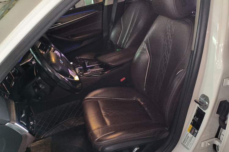 Used BMW 5 Series New Energy 2019 530Le Luxury Package Left Front Seat