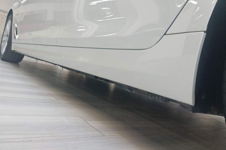 Used BMW 5 Series New Energy 2019 Updated Version 530Le Luxury Package Left Side Sill