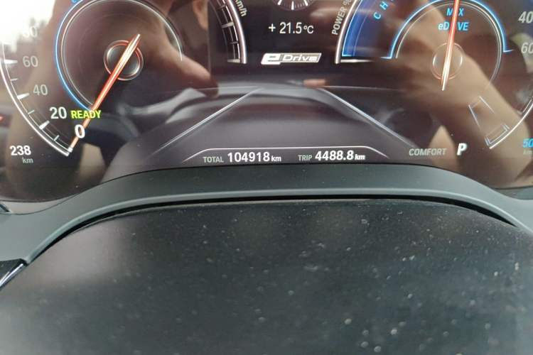 Used BMW 5 Series New Energy 2019 530Le Luxury Package Odometer Close Up