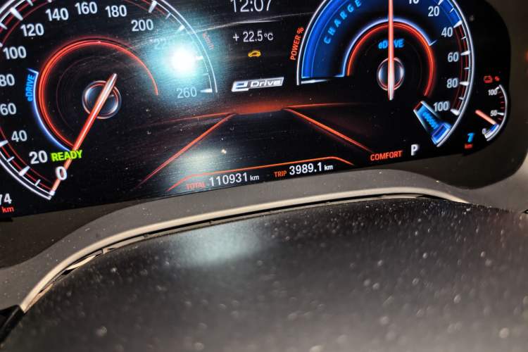 Used BMW 5 Series New Energy 2019 Updated Version 530Le Luxury Package Odometer Close Up