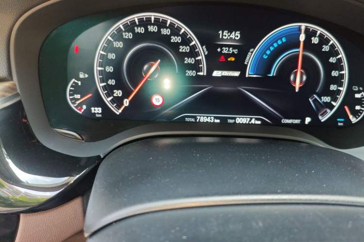 Used BMW 5 Series New Energy 2019 Updated 530Le Pioneer Edition Odometer Close Up