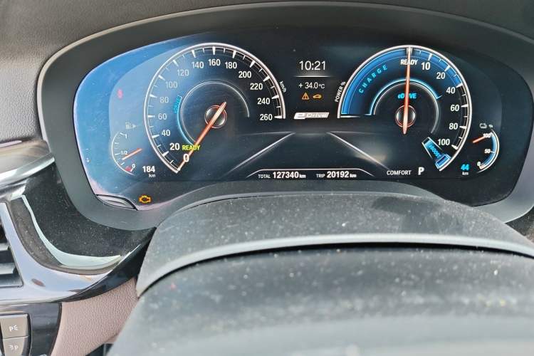 Used BMW 5 Series New Energy 2019 530Le Luxury Package Odometer Close Up