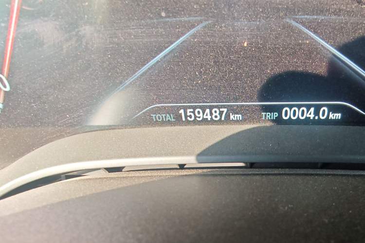 Used BMW 5 Series New Energy 2019 530Le Luxury Package Odometer Close Up