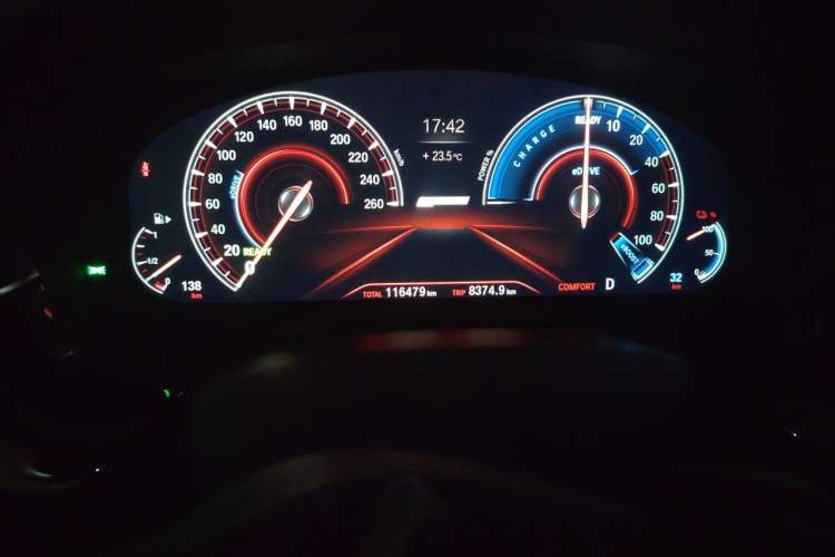 Used BMW 5 Series New Energy 2019 530Le Luxury Package Odometer Close Up