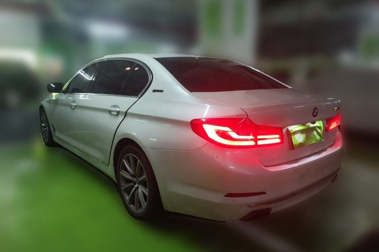 Used BMW 5 Series New Energy 2019 530Le Luxury Package Rear Left 45 Deg