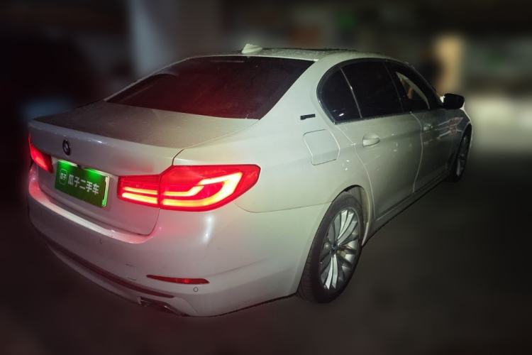 Used BMW 5 Series New Energy 2019 Updated Version 530Le Luxury Package Rear Right 45 Deg