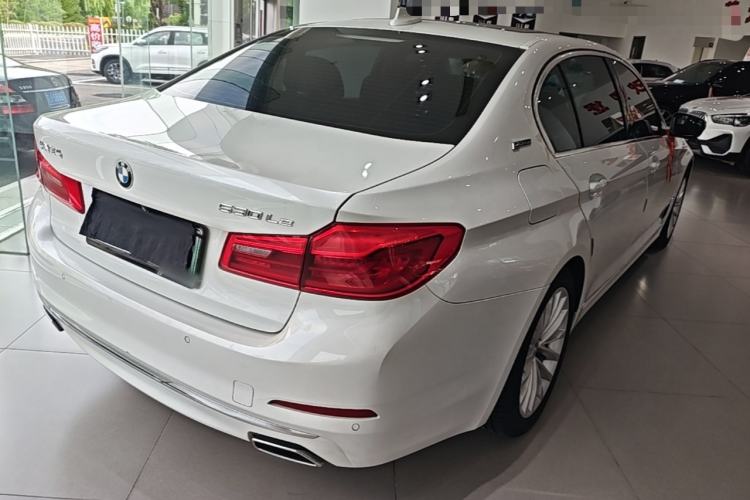 Used BMW 5 Series New Energy 2019 Updated Version 530Le Luxury Package Rear Right 45 Deg