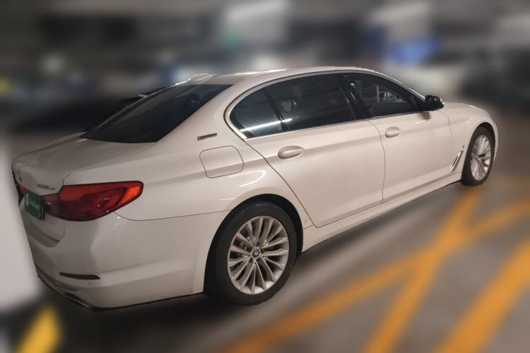 Used BMW 5 Series New Energy 2019 530Le Luxury Package Rear Right 45 Deg