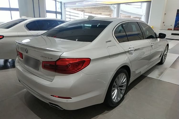 Used BMW 5 Series New Energy 2019 Updated Version 530Le Luxury Package Rear Right 45 Deg