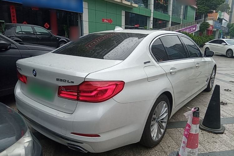 Used BMW 5 Series New Energy 2019 Updated Version 530Le Luxury Package Rear Right 45 Deg