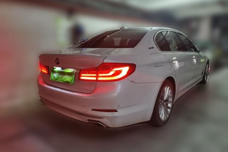 Used BMW 5 Series New Energy 2019 530Le Luxury Package Rear Right 45 Deg