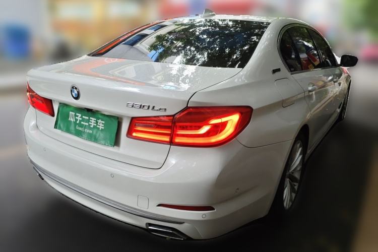Used BMW 5 Series New Energy 2019 Updated Version 530Le Luxury Package Rear Right 45 Deg