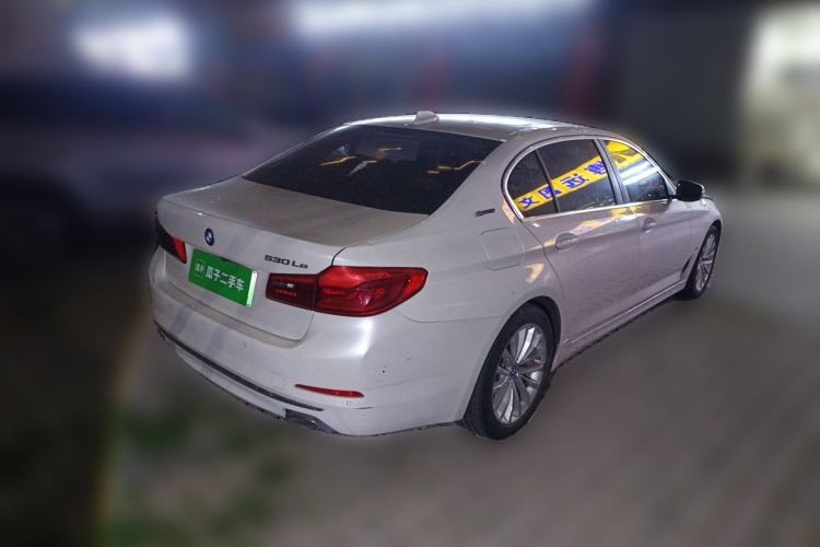 Used BMW 5 Series New Energy 2019 530Le Pioneer Edition Rear Right 45 Deg
