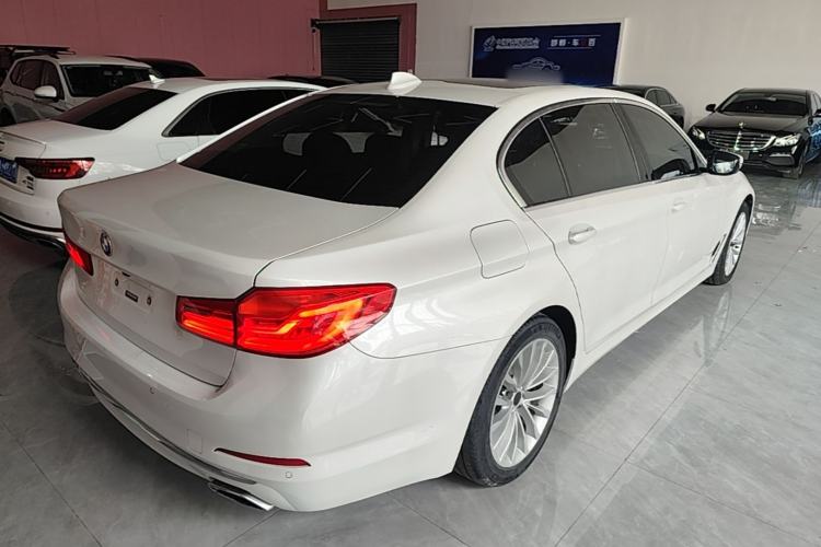 Used BMW 5 Series New Energy 2019 530Le Luxury Package Rear Right 45 Deg