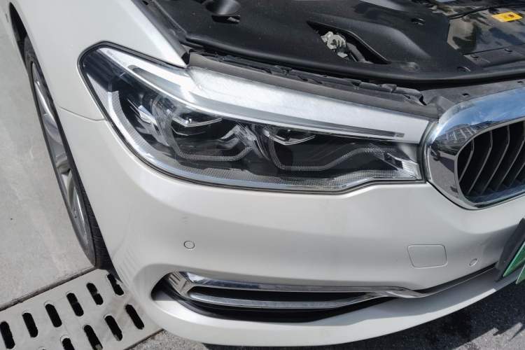 Used BMW 5 Series New Energy 2019 530Le Luxury Package Right Front Headlight