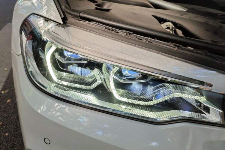 Used BMW 5 Series New Energy 2019 Updated Version 530Le Luxury Package Right Front Headlight