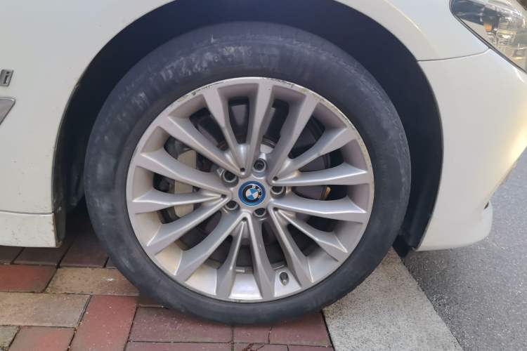 Used BMW 5 Series New Energy 2019 530Le Luxury Package Right Front Wheel Hub