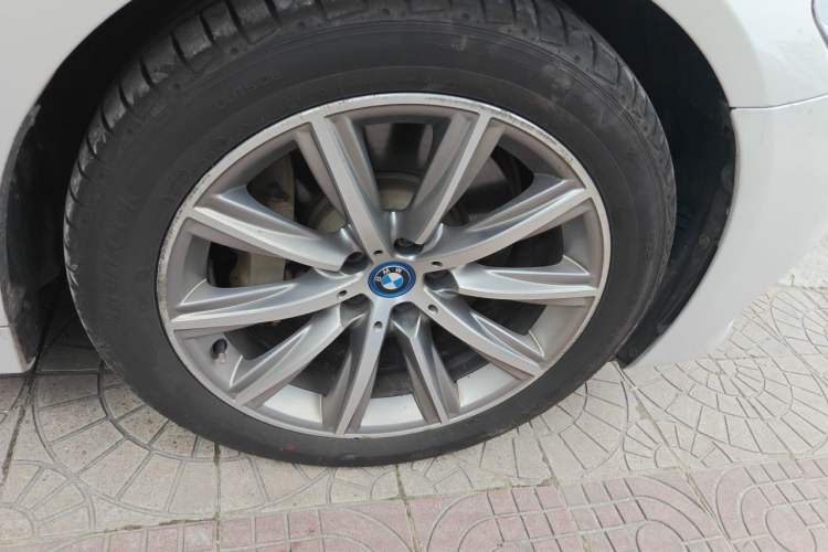 Used BMW 5 Series New Energy 2019 530Le Luxury Package Right Front Wheel Hub