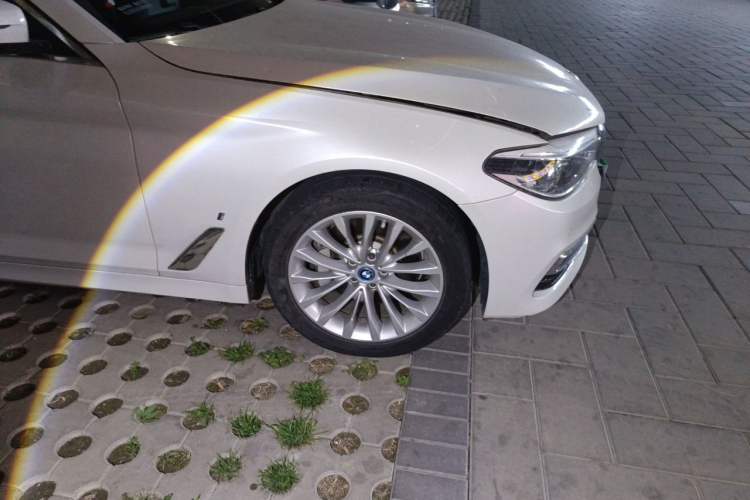 Used BMW 5 Series New Energy 2019 530Le Pioneer Edition Right Front Wheel Hub