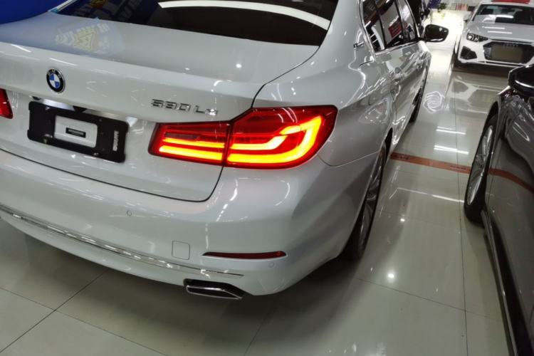 Used BMW 5 Series New Energy 2019 Updated 530Le Pioneer Edition Right Rear Taillight