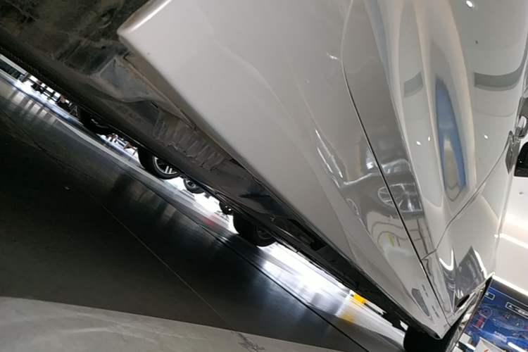 Used BMW 5 Series New Energy 2019 Updated Version 530Le Luxury Package Right Side Sill