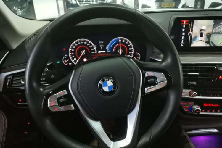 Used BMW 5 Series New Energy 2019 Updated 530Le Pioneer Edition Steering Wheel