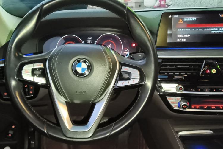 Used BMW 5 Series New Energy 2019 Updated Version 530Le Luxury Package Steering Wheel