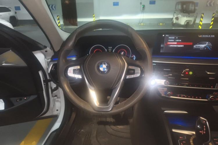 Used BMW 5 Series New Energy 2019 Updated Version 530Le Luxury Package Steering Wheel