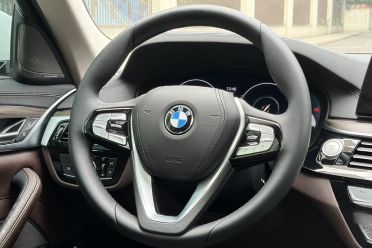 Used BMW 5 Series New Energy 2019 Updated Version 530Le Luxury Package Steering Wheel
