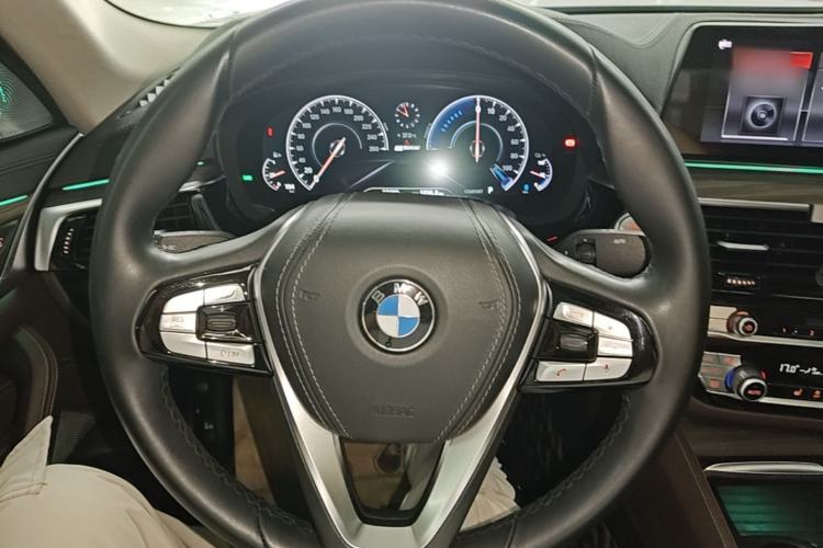 Used BMW 5 Series New Energy 2019 Updated Version 530Le Luxury Package Steering Wheel
