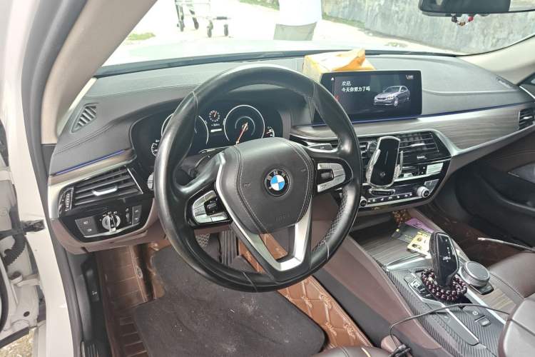 Used BMW 5 Series New Energy 2019 Updated Version 530Le Luxury Package Steering Wheel