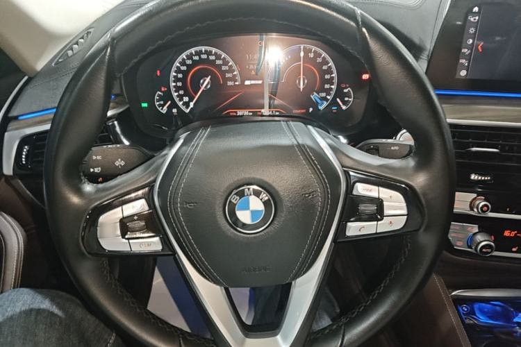 Used BMW 5 Series New Energy 2019 Updated Version 530Le Luxury Package Steering Wheel