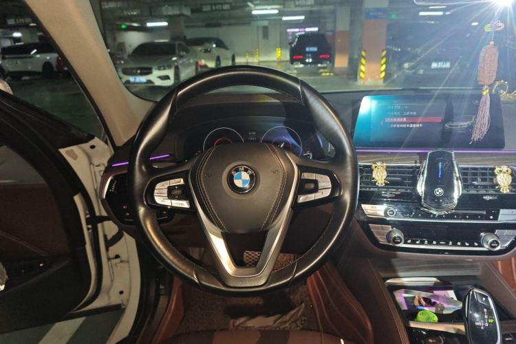 Used BMW 5 Series New Energy 2019 530Le Luxury Package Steering Wheel