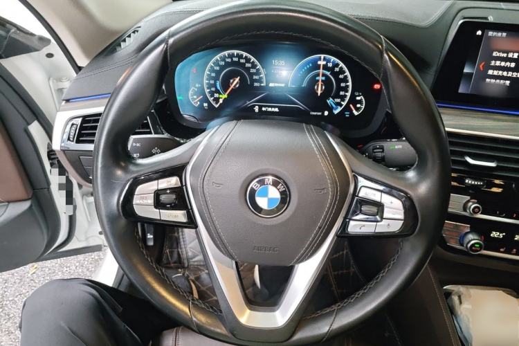 Used BMW 5 Series New Energy 2019 Updated Version 530Le Luxury Package Steering Wheel