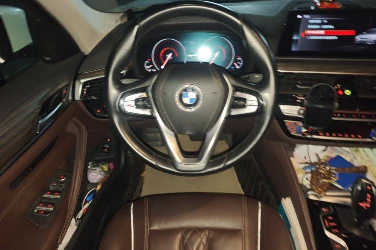 Used BMW 5 Series New Energy 2019 Updated Version 530Le Luxury Package Steering Wheel