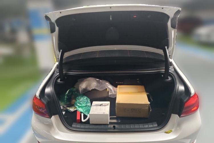 Used BMW 5 Series New Energy 2019 530Le Luxury Package Trunk