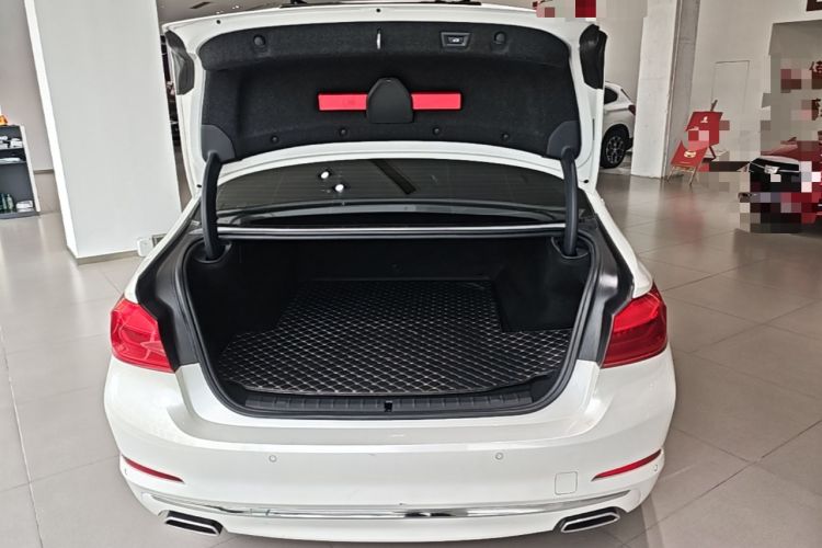 Used BMW 5 Series New Energy 2019 Updated Version 530Le Luxury Package Trunk
