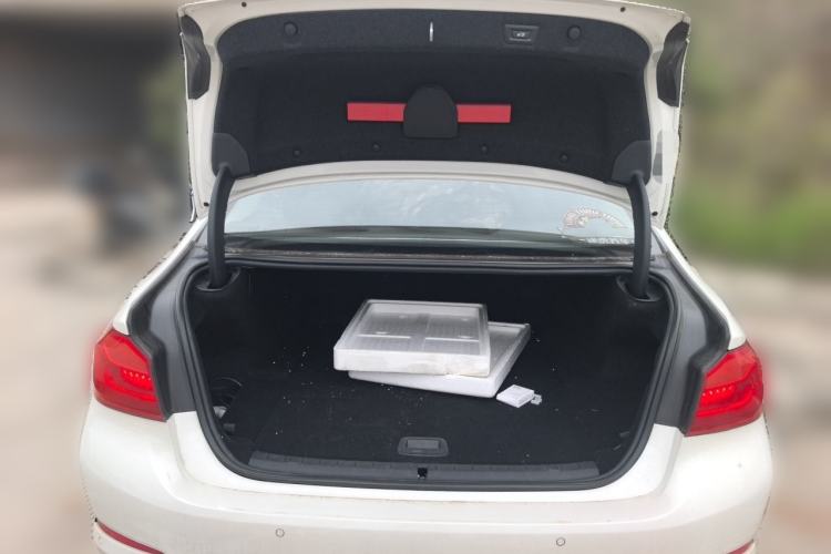 Used BMW 5 Series New Energy 2019 530Le Luxury Package Trunk