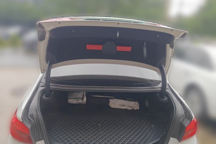Used BMW 5 Series New Energy 2019 530Le Pioneer Edition Trunk